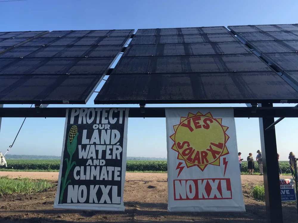 350.org and locals build solar panels along the route of the Keystone XL pipeline, Nebraska, US. Photo: Emily Jovais.