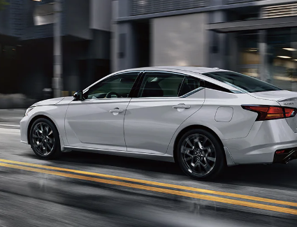 Nissan Altima's Exterior