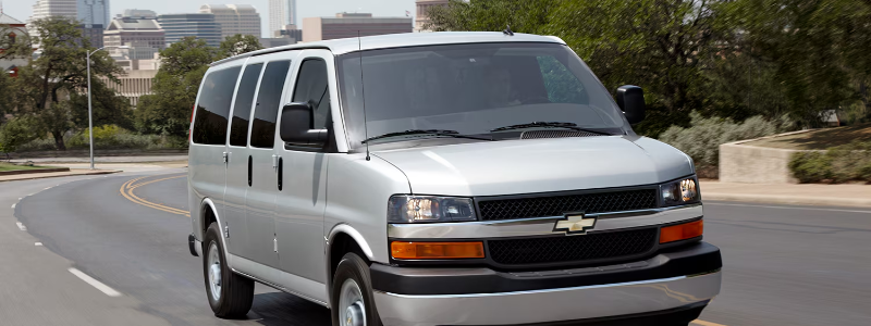Chevrolet 3500 Express Van exterior design and styling