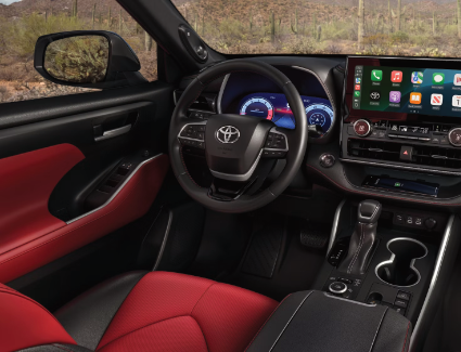 2025 Toyota Highlander's Interior