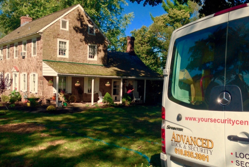 Easy Protective Steps to take when away from home offered by Advanced Lock & Security Easy Protective Steps to take when away from home offered by Advanced Lock & Security