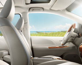 2013 Toyota Sienna Front Occupant Seating