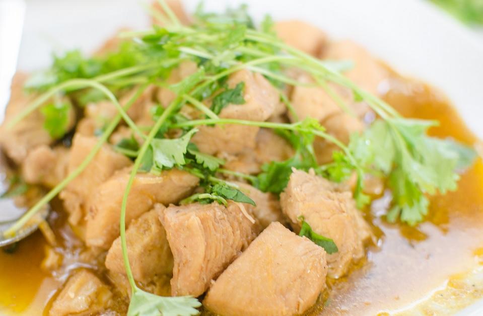 curry chicken, restaurant in Hoi An, Vietnam