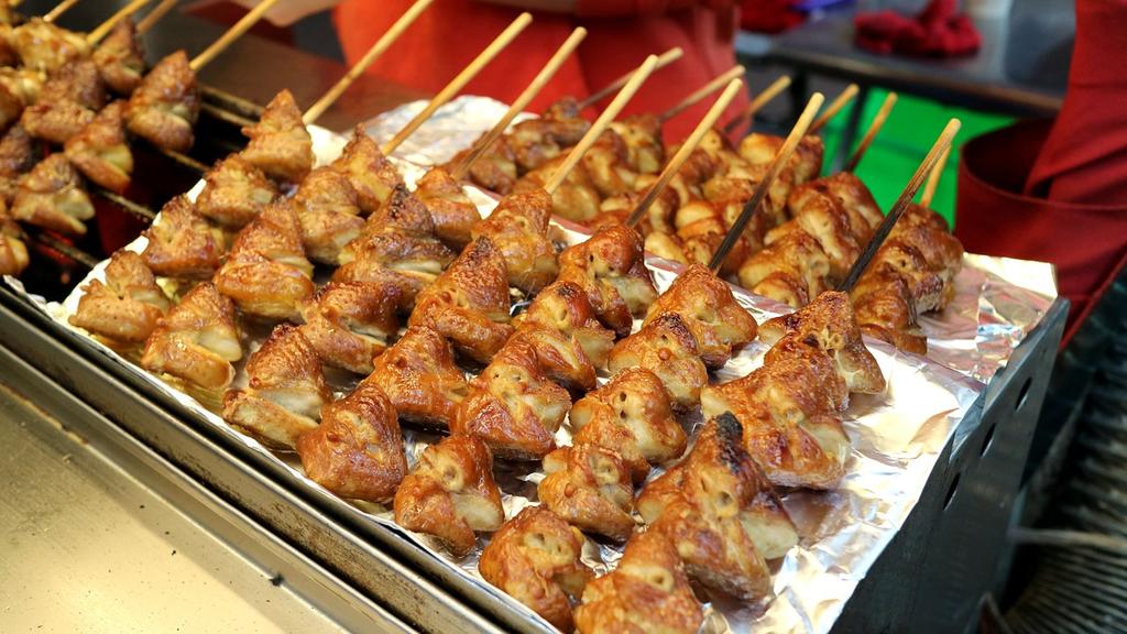 chicken butts, Taipei night market