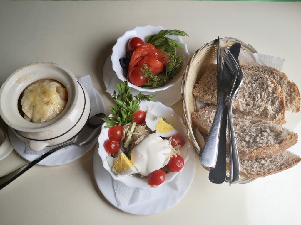 cafeteria food onboard Beijing to Moscow train