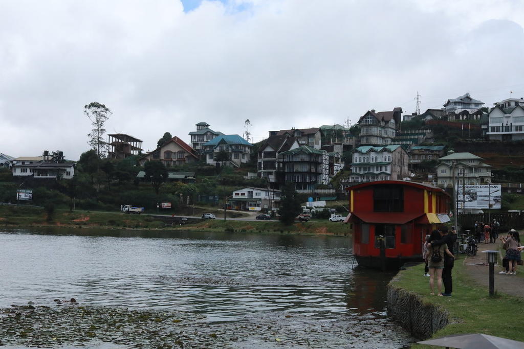 Gregory Lake, Sri Lanka