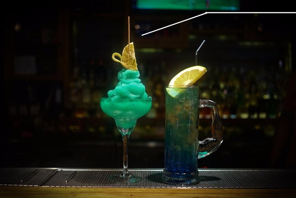 blue daiquiri cocktail
