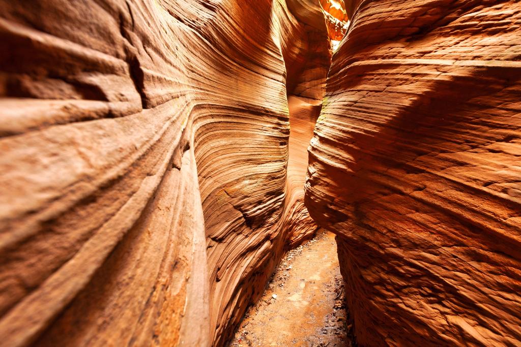 Antelope Canyon of China: Ganquan Yucha Canyon
