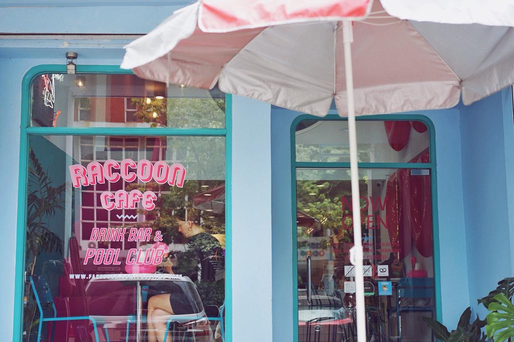 Pool Time Cafe (Raccoon Cafe), Bangkok