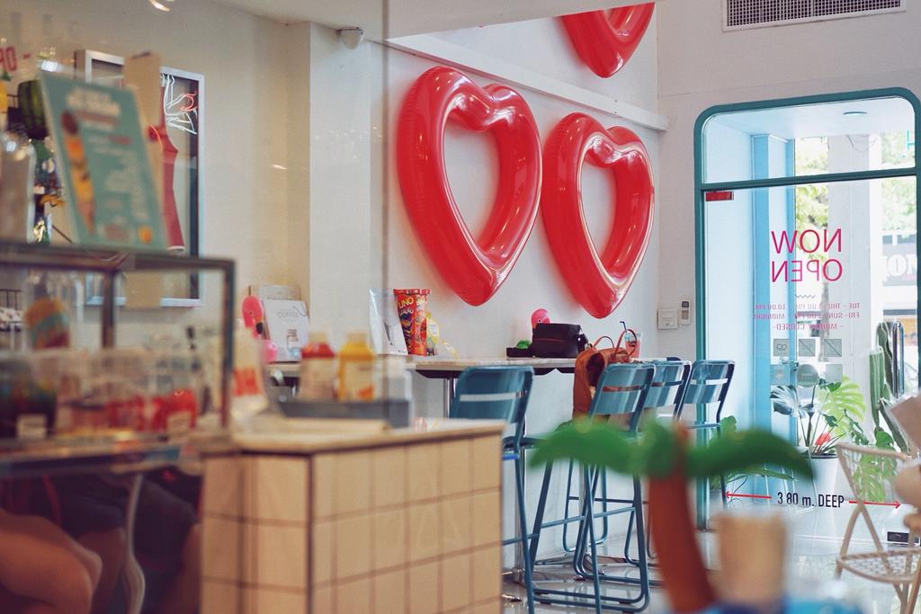 Pool Time Cafe (Raccoon Cafe), Bangkok