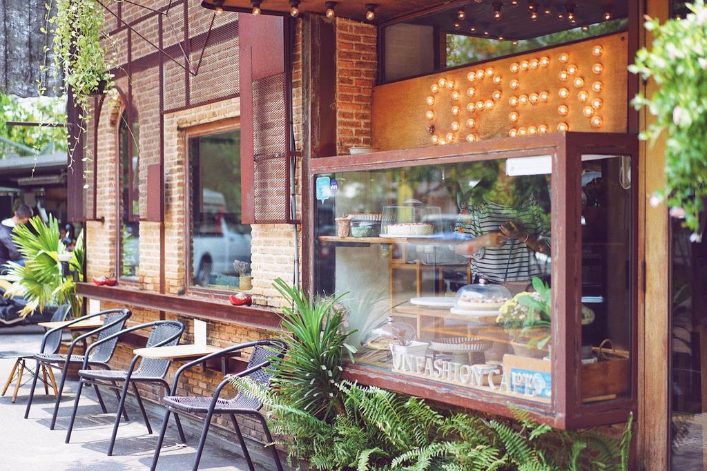 (Un) Fashion Cafe, Bangkok