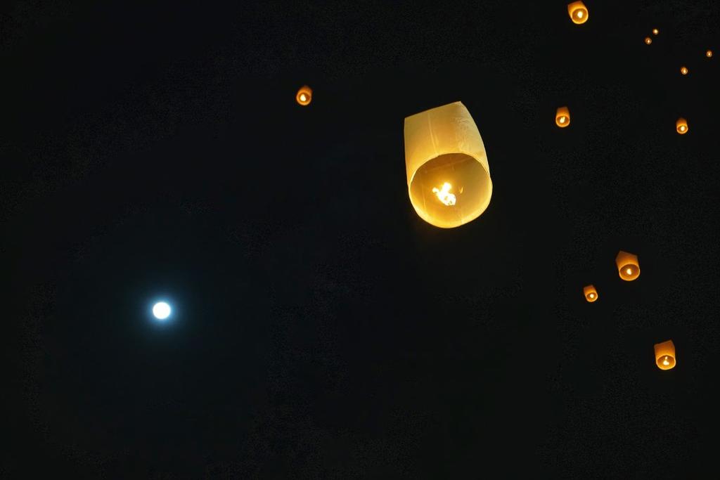 Lanna Festival (Yi Peng sky lanterns festival), Chiang Mai, Thailand