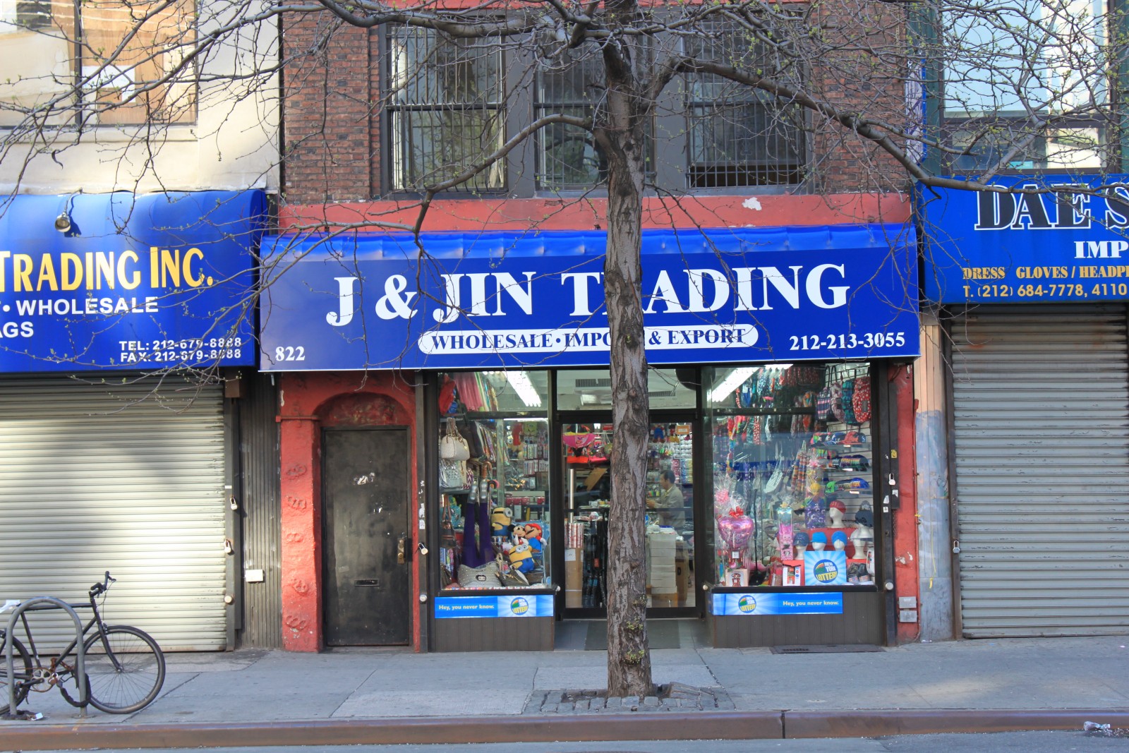 J & Jin Trading 822 6th Ave New York, NY 10001 on 4URSPACE retail profile