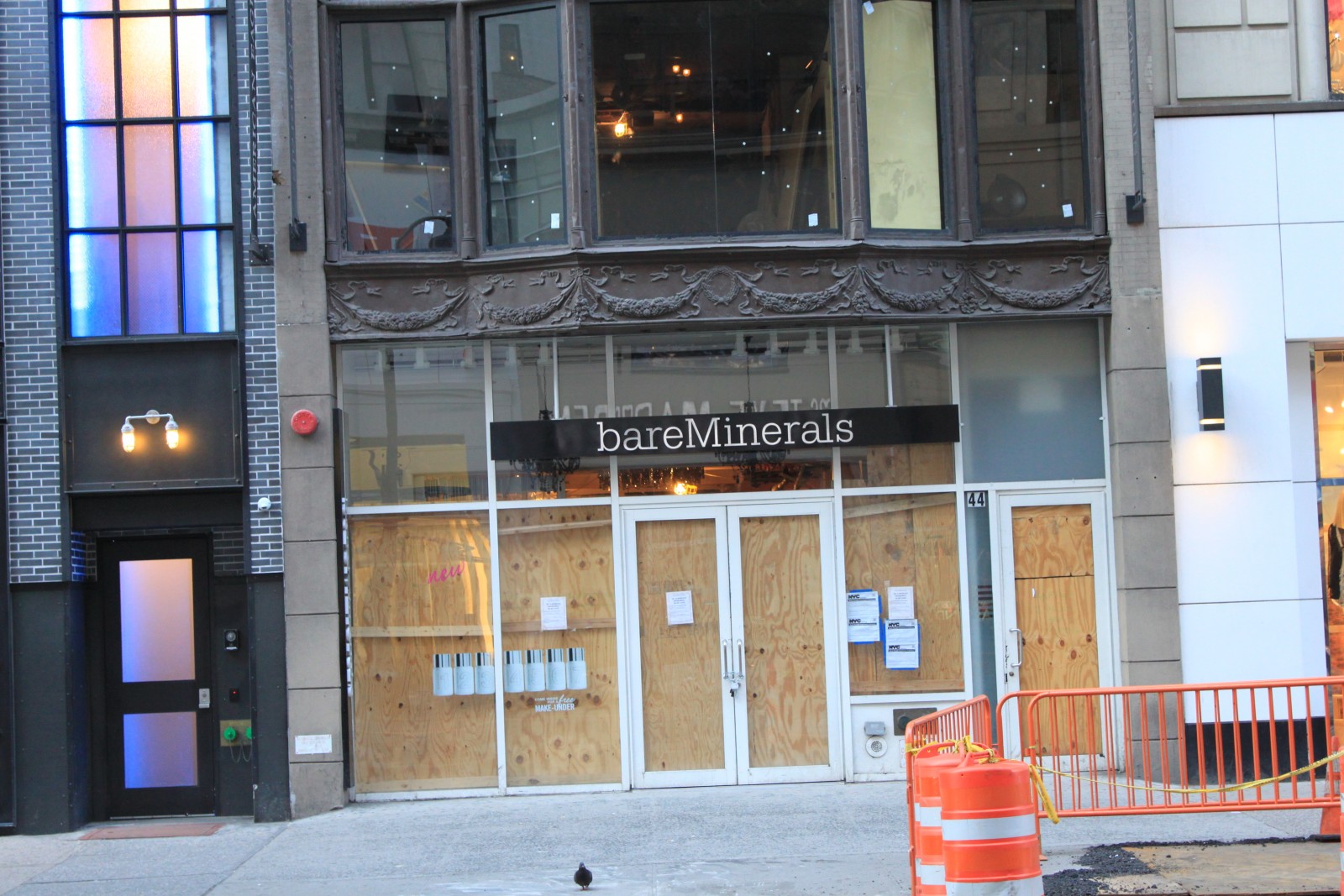 Lush Fresh Handmade Cosmetics 44 West 34th Street New York, NY 10001 on