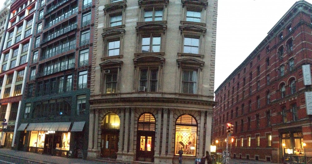 Mango 561 Broadway New York, NY 10012 on 4URSPACE retail profile