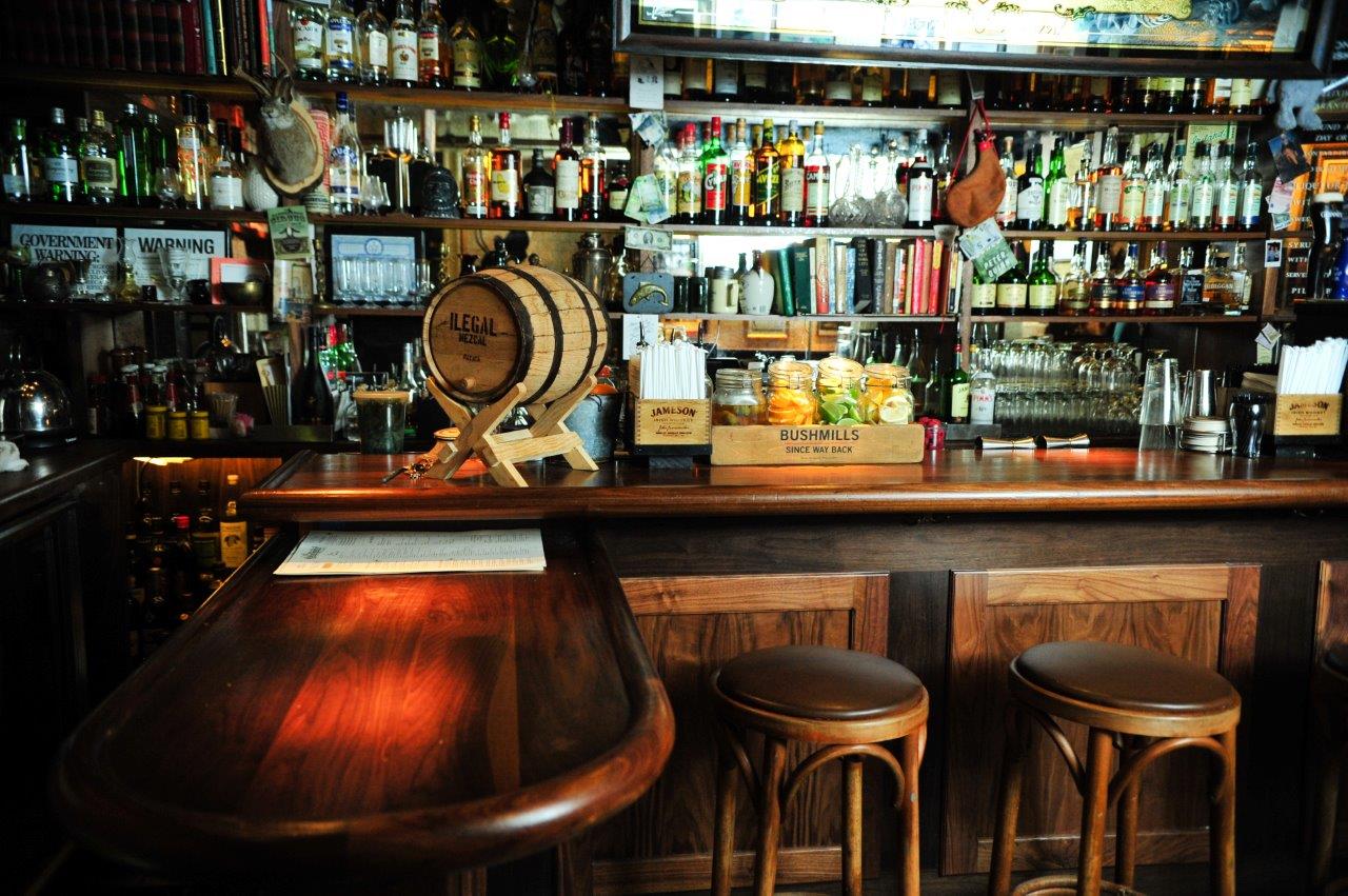 the dead rabbit grocery & grog