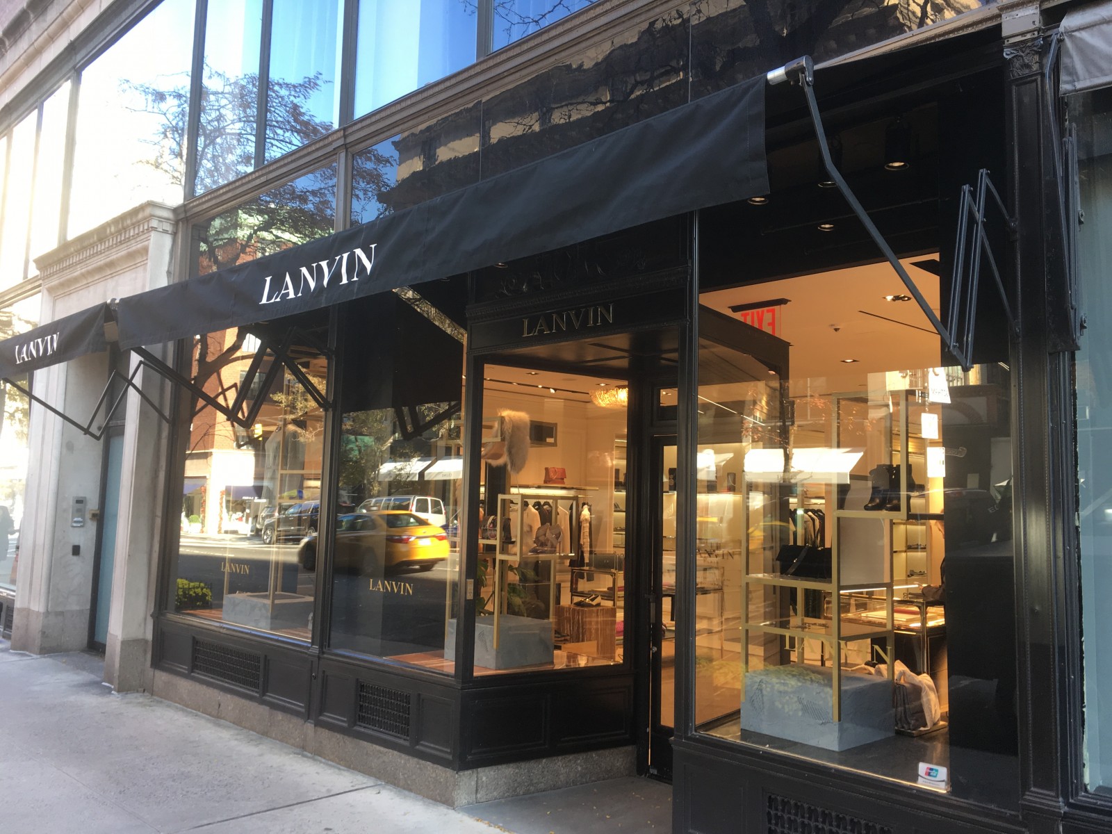 Lanvin 849 Madison Av. New York, NY 10021 on 4URSPACE retail profile