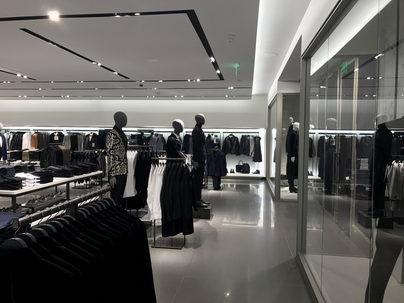 ZARA 8687 North Central Expressway Dallas, TX 75225 on 4URSPACE retail