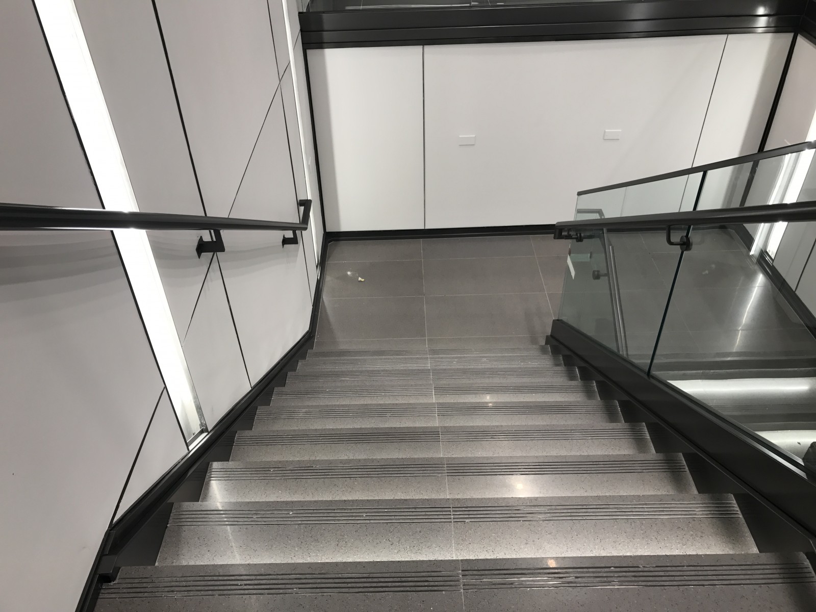 ZARA 8687 North Central Expressway Dallas, TX 75225 on 4URSPACE retail