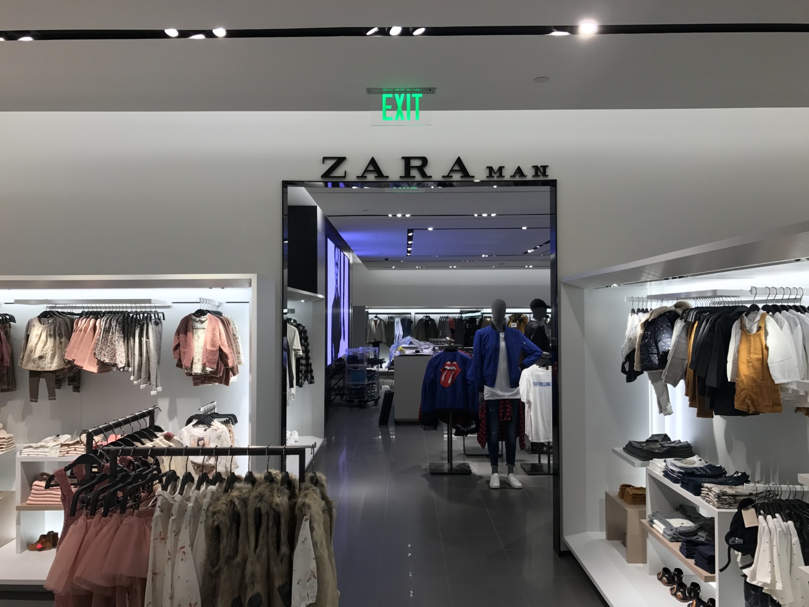 ZARA 8687 North Central Expressway Dallas, TX 75225 on 4URSPACE retail