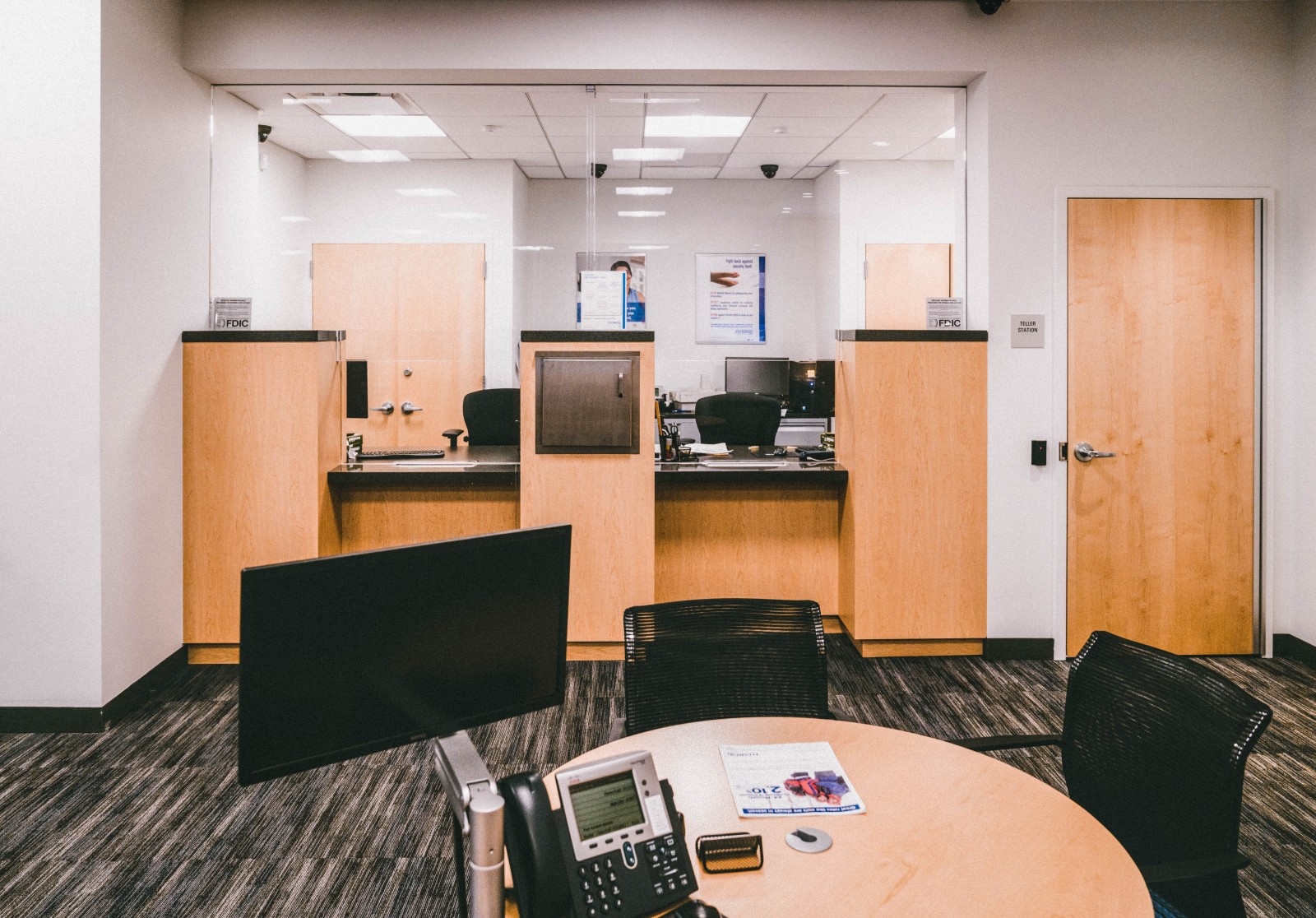 Flushing Bank 14742 Northern Blvd Queens, NY 11354 on 4URSPACE retail