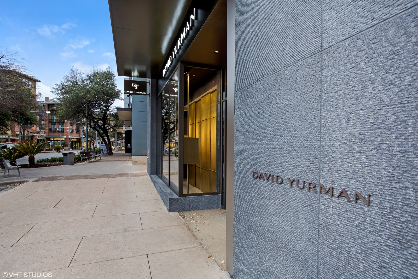 DAVID YURMAN 11410 Century Oaks Terrace Austin, TX 78758 on 4URSPACE