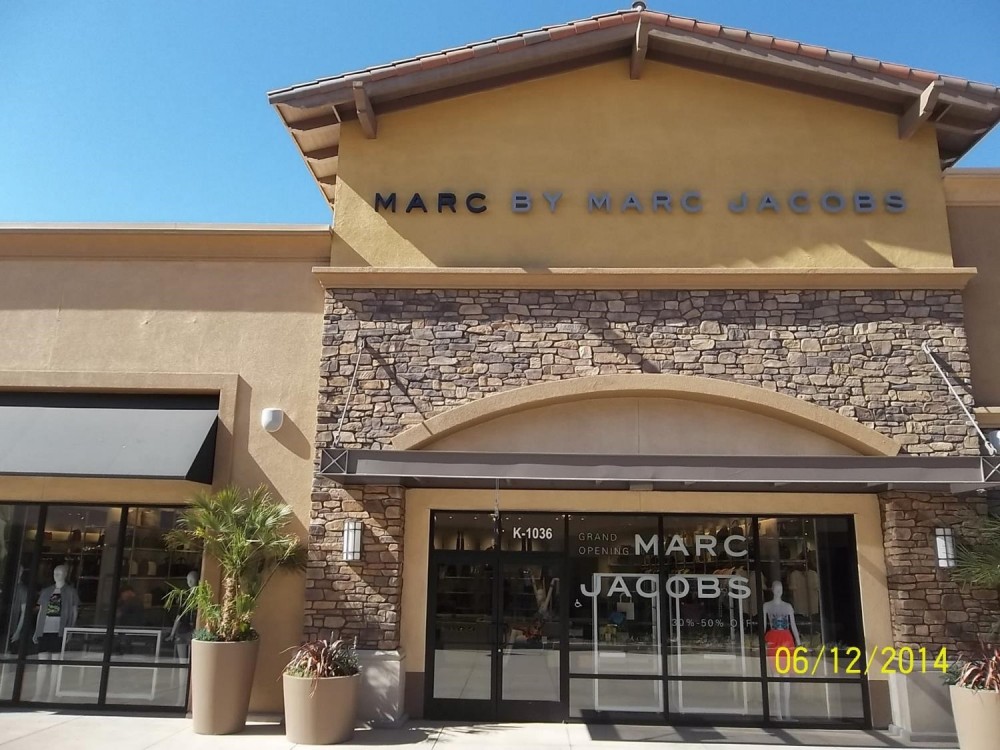 moncler outlet store las vegas