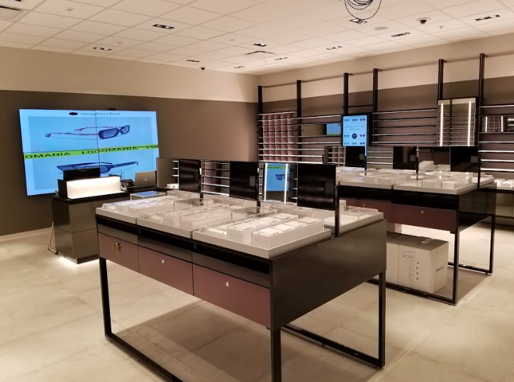 Sunglass Hut 5461 Factory Shops Boulevard Ellenton, FL 34222 on