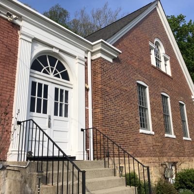 Front entrance of Grace Orthodox Presbyterian Church