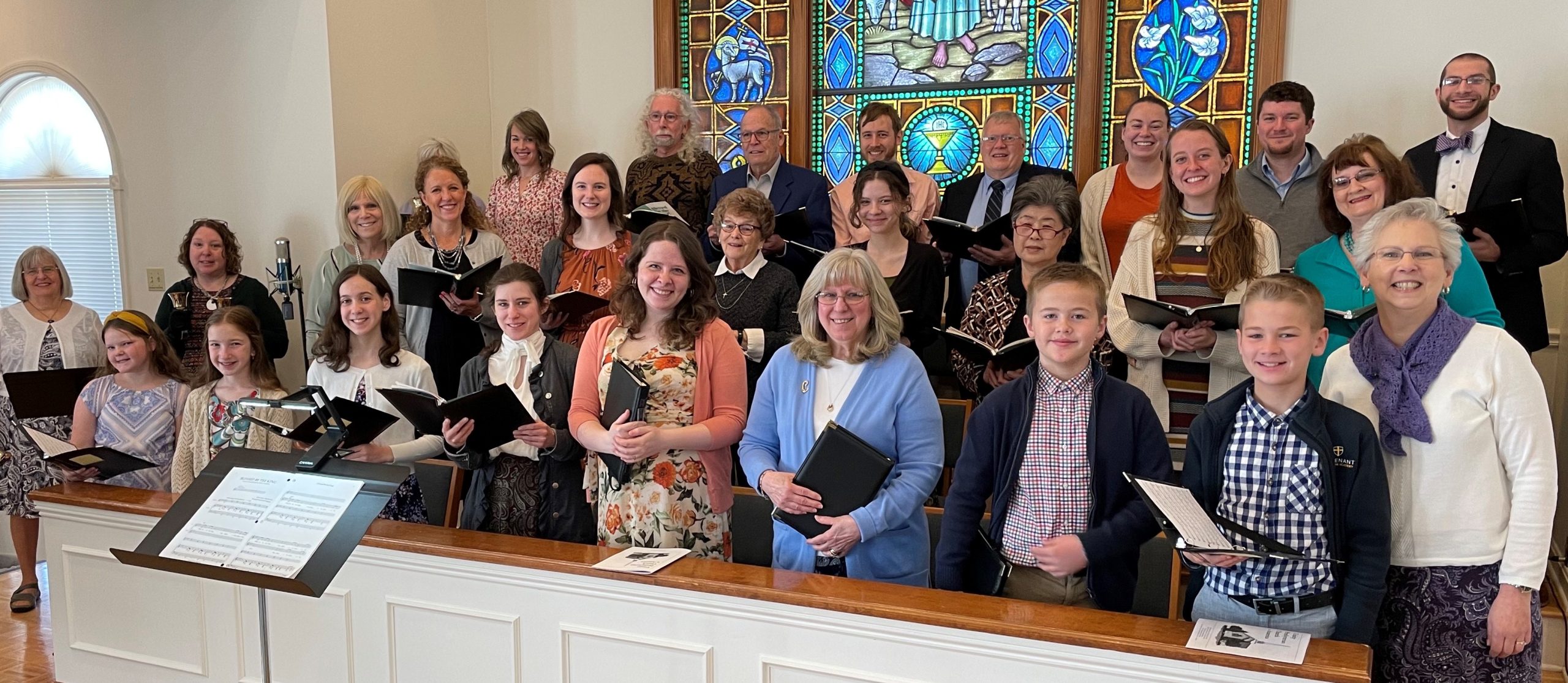 This image has an empty alt attribute; its file name is choir-2023-scaled.jpg