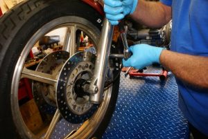 Descargar plantilla de plan de negocios para la apertura de una motocicleta reparación shop en español! pdf, epub, ebook