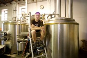 Descargar plantilla de plan de negocios para la apertura de un bar de Chalevoix en español! pdf, epub, ebook