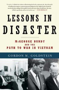 Descargar Lessons in Disaster: McGeorge Bundy and the Path to War in Vietnam pdf, epub, ebook