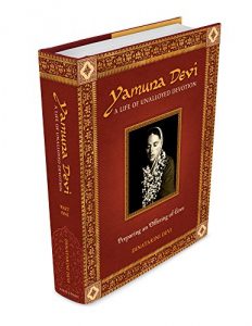 Descargar Yamuna Devi: A Life of Unalloyed Devotion: Part 1:Preparing an Offering of Love (English Edition) pdf, epub, ebook