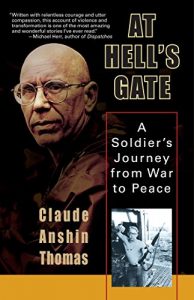 Descargar At Hell’s Gate: A Soldier’s Journey from War to Peace pdf, epub, ebook