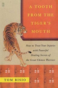 Descargar A Tooth from the Tiger’s Mouth: How to Treat Your Injuries with Powerful Healing Secrets of the Great Chinese Warrior (Fireside Books (Fireside)) (English Edition) pdf, epub, ebook