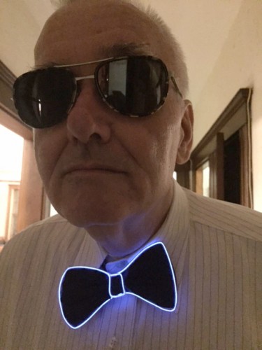 Twinkle while you shake it