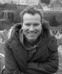 Looking for Light: ‘In Darkness’ author Lake talks to SLJ