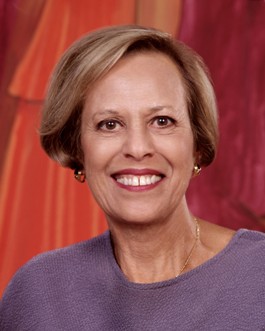 Konigsburg-color-PhotoCreditRonKunzman