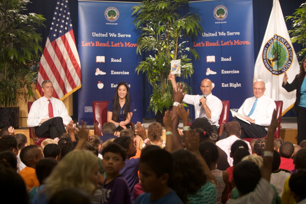 Pictures of the Week: Michelle Kwan Helps Kick Off 'Let's Read! Let's Move!'