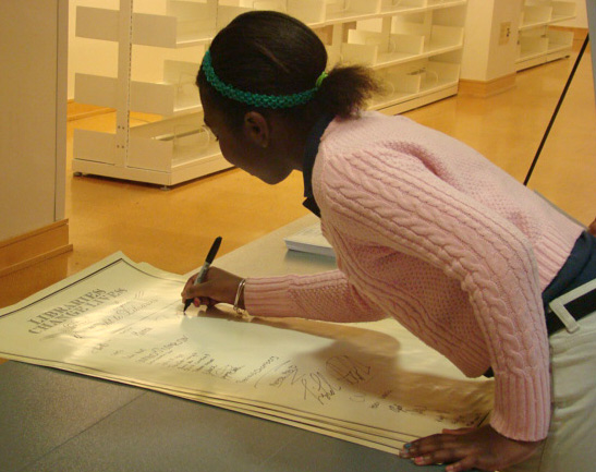 Connecticut Students Sign ALA’s Declaration for Rights to Libraries | AASL 2013