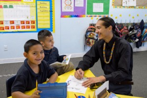 ASU Students Aim To Turn Used Food Trucks Into Mobile School Libraries