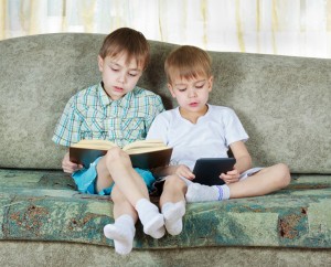 2boysreading-eReading
