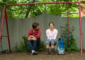 Shailene Woodley and Ansel Eigort in "Fault in Our Stars" (ts