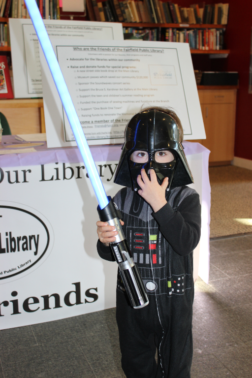 Pictures of the Week|1,000 Star Wars Fans at Fairfield (CT) Public Library