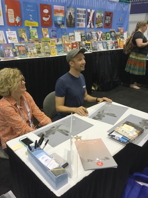 Jon Klassen charmed his fans!