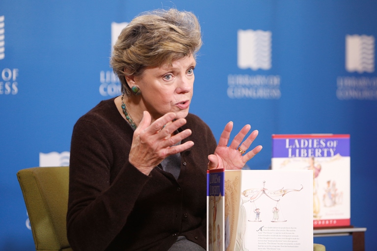 Cokie Roberts Captivates Kids at the Library of Congress | Pictures of the Week