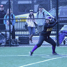 Thumb_220_softballplaying_tharpe