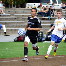Thumb_220_tharp_menssoccer4