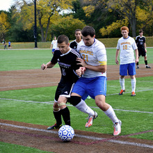 Thumb_220_tharp_menssoccer5